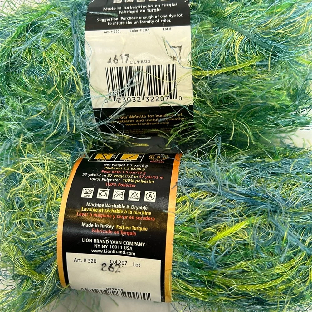 New Lion Brand Fun Fur Prints Eyelash Yarn 2 Skeins